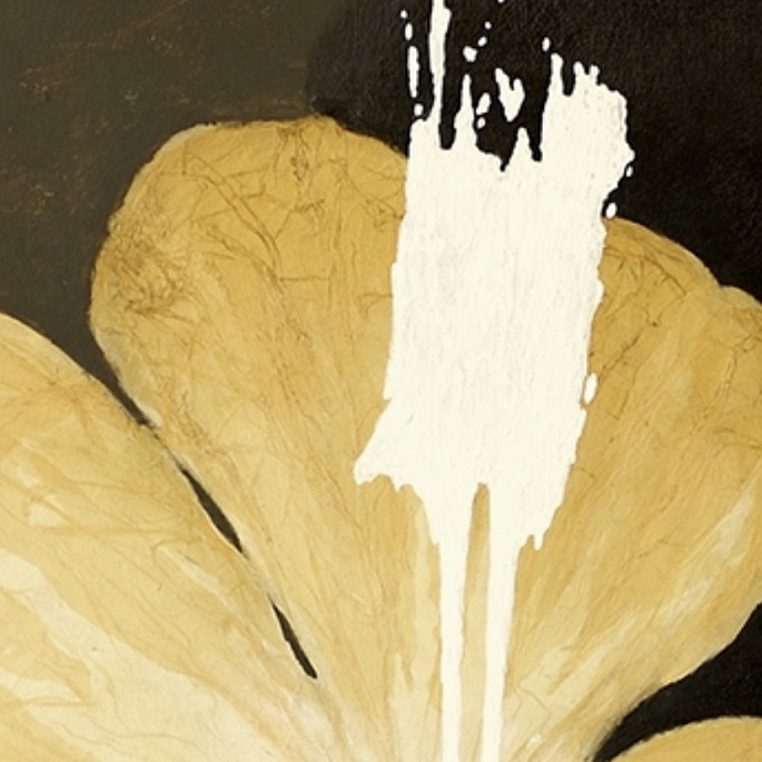 Луна пролилась