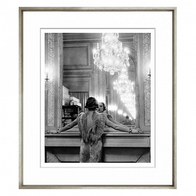 Model in a Mirror